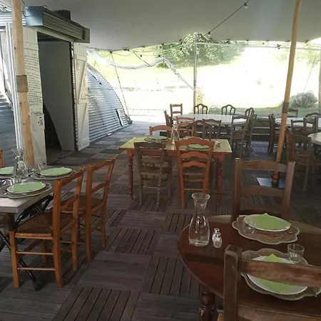 Igloo, Lodge Et Tipi Confortable * L'Honor-de-Cos